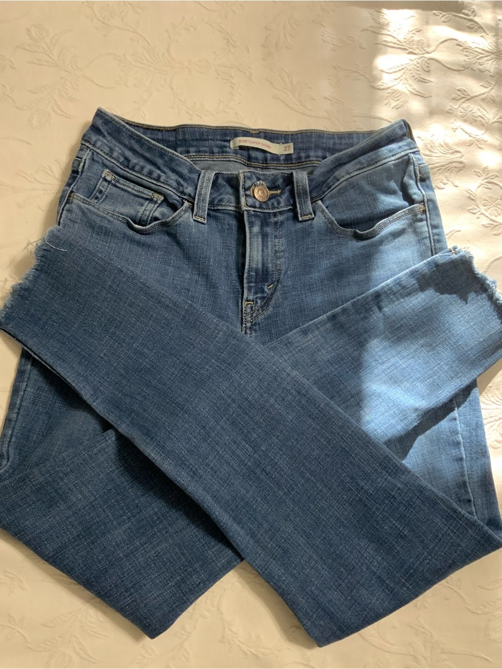 Levi's 535 Super Skinny Jeans, Medium Blue Wash, Y2K Grunge, Distressed size 27